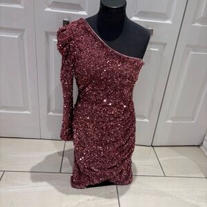 Le Chateau One-Shoulder Sequin Dress in Burgundy